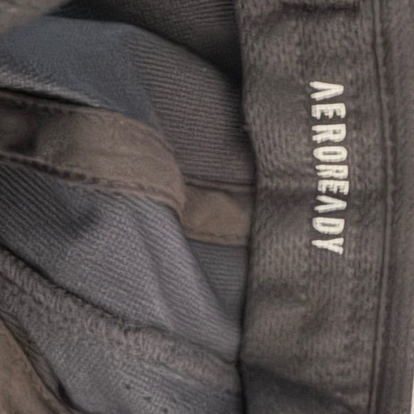 Adidas reflective women’s hat - Picture 6 of 9